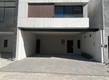 Casa · 256m² · 3 Recámaras · 2 Estacionamientos · Casa en Mirador Residencial, Garcìa.