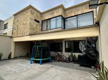 Casa de 3 habitaciones, Naucalpan de Juárez · Casa en Venta, Satélite Calle Cerrada Remodelada/calle Cerrada