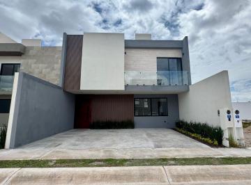 Casa de 4 habitaciones, San Luis Potosí · Casa de Tres Plantas en San Angel 5
