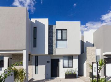 Casa de 3 habitaciones, León · Casa Nueva con Recamara en Planta Baja en Residencial Interlomas, Leon Guanajuato