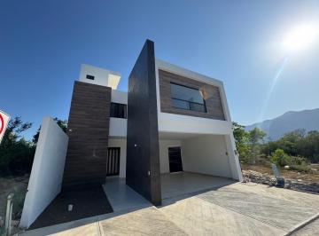 Casa · 270m² · 3 Recámaras · 2 Estacionamientos · Casa en Venta Los Rodriguez, Santiago, Nuevo Leon.