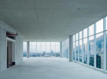 Oficina · 229m² · 11 Estacionamientos · Oficina en Venta en Obra Gris