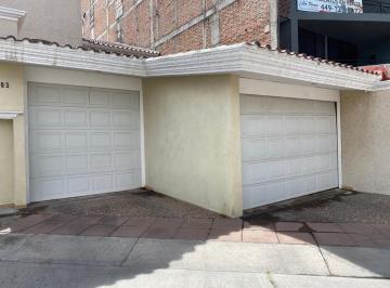 Casa · 380m² · 3 Recámaras · 3 Estacionamientos · Casa en Venta en Jardines de La Concepción II