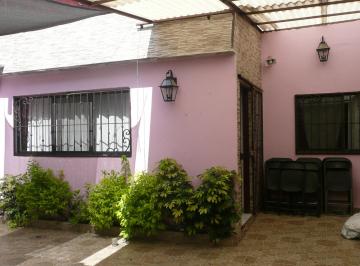 Casa de 3 habitaciones, Tlalnepantla de Baz · Casa de Una Planta en Venta en Jardines de Santa Mónica