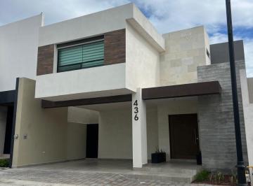 Casa de 3 habitaciones, Arteaga · Se Renta Bonita Casa en Fracc Privado Al Norte de Saltillo Excelente Ubicación