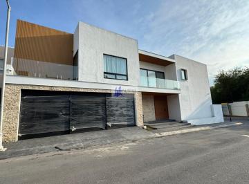 Casa de 4 habitaciones, Monterrey · Casa en Venta Valle de Cristal Zona El Barro Carretera Nacional