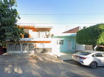 Casa de 4 habitaciones, Guadalajara · Casa en Venta San Inocencio Oblatos Guadalajara Jalisco Recuperación Bancaria