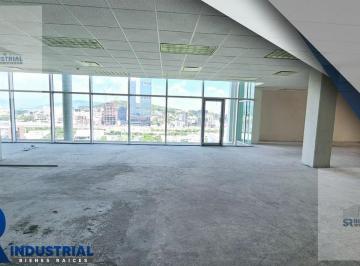 Oficina · 298m² · 9 Estacionamientos · Oficina en Renta en Monterrey