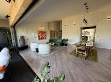 Departamento de 2 habitaciones, Miguel Hidalgo · PH 100% Remodelado con Terraza en Venta en Bosque de Las Lomas