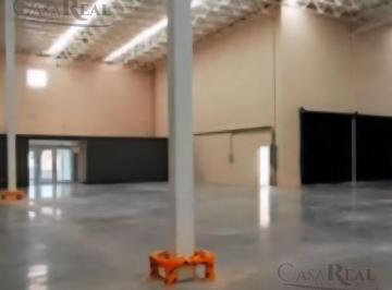Bodega comercial · 2313m² · 5 Estacionamientos · Bodega Industrial en Renta a La Salida a Juárez Chihuahua.