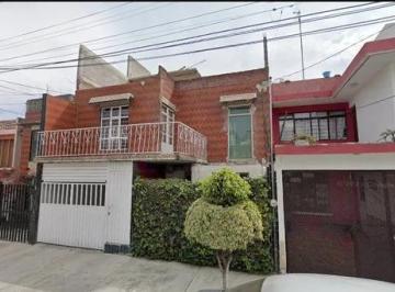 Casa de 3 habitaciones, Iztapalapa · Casa en Venta General Heriberto Jara 21, Constitución de 1917, Iztapalapa