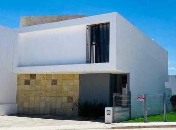 Casa de 3 habitaciones, Morelia · Casa en Venta en Fracc Lomalta, Tres Marías, Morelia