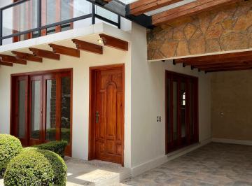 Casa de 4 habitaciones, San Cristóbal de las Casas · Casa en Venta en El Barrio de La Quinta San Martín – San Cristóbal de Las Casas