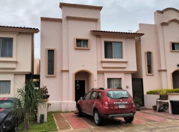 Casa en condominio de 4 habitaciones, Tlajomulco de Zúñiga · Casa en Venta en Villa California