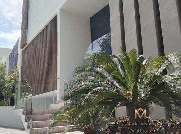 Casa · 563m² · 3 Recámaras · 5 Estacionamientos · Casa en Venta en Puerto Cancun