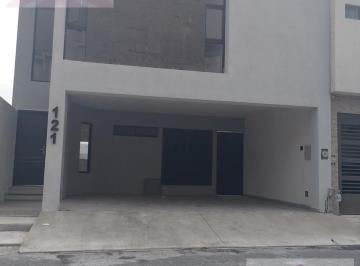 Casa · 312m² · 4 Recámaras · 2 Estacionamientos · Se Vende Casa en Cumbres Élite Premier
