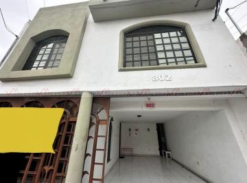 Casa · 195m² · 4 Recámaras · 1 Estacionamiento · Casa en Venta en Héroes de México