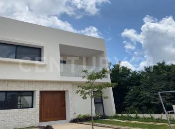 Casa · 197m² · 3 Recámaras · 2 Estacionamientos · Casa en Renta, Residencial Río By Cumbres, Cancún