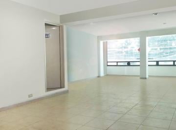 Oficina de 1 habitación, Puebla · Oficina de 60 m² en 11 Sur Muy Cerca de 31 Pte con Estacionamiento y Baño Propio