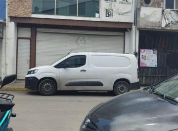 Bodega comercial · 300m² · 4 Estacionamientos · Renta Bodega Av Principal Cuautitlan Centro