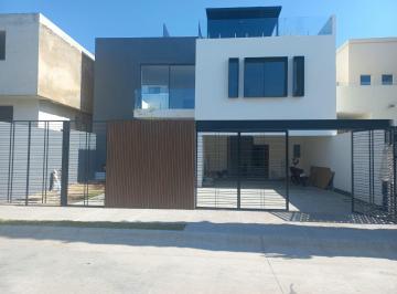 Casa de 3 habitaciones, Zapopan · Casa Nueva en Venta en La Segunda Sección de Bugambilias