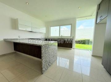 Casa de 4 habitaciones, El Marqués · Mv/venta. Zibatá - Casa con 4 Recámaras, Roof, Cuarto de Servicio, Área de Tv