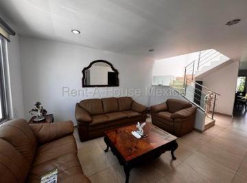 Casa de 3 habitaciones, Querétaro · Cumbres del Lago - Venta. Casa con Cuarto de Servicio, Sala de Tv, 3 Recámaras