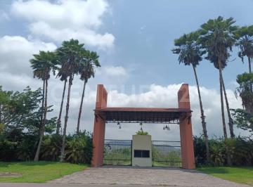 Rancho · 1m² · 4 Recámaras · 20 Estacionamientos · Rancho en Venta