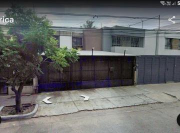Casa en Venta en Loma Bonita, zona con uso de suelo mixto sobre avenida. · Casa en Venta en Loma Bonita, Zona con Uso de Suelo Mixto Sobre Av.