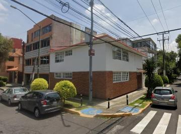Casa de 4 habitaciones, Coyoacán · ¡Aprovecha y Adquiere Gran Inmueble en Remate Bancario!