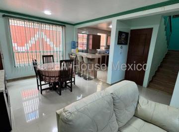 Casa de 3 habitaciones, Querétaro · Venta. Casa con Sala de Tv, Roof Garden, 3 Recámaras - San Isidro Juriquilla