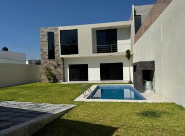 Casa de 4 habitaciones, Emiliano Zapata · Preciosa Casa Moderna Al Sur de Cuernavaca, Fraccion Burgos Bugambilias 4 Rec, 3 Baños, Alberca
