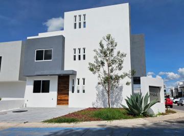 Casa de 3 habitaciones, Querétaro · Casa en Venta en Grand Juriquilla