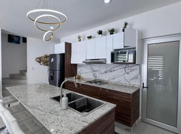 Casa · 3 Recámaras · 2 Estacionamientos · Casa en Venta Residencial Arrecife Azul Altata