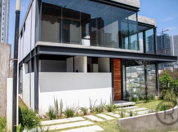 Casa · 480m² · 3 Recámaras · 6 Estacionamientos · Casa en Venta Bosque Real