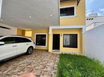Casa de 2 habitaciones, Mérida · Se Renta Casa con Alberca en Gran Santa Fe