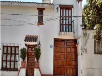 Casa · 340m² · 3 Recámaras · 2 Estacionamientos · Casa en Venta en Tenalco. Colonia Caraguey, Delegación Tlalpan, Cdmx.