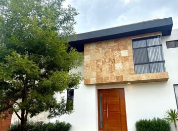 Casa · 139m² · 3 Recámaras · 2 Estacionamientos · Casa - Fraccionamiento Zibatá