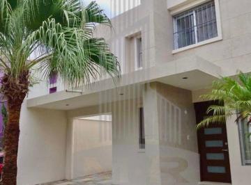 Casa de 3 habitaciones, Córdoba · Casa en Venta Residencial Privado 3 Rec $2’700,000.=