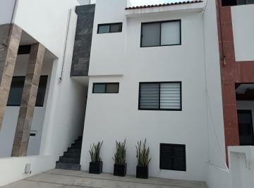 Casa en condominio · 145m² · 3 Recámaras · 2 Estacionamientos · Venta Casa en Corregidora - (4)