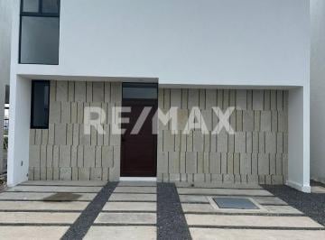 Casa · 133m² · 3 Recámaras · 2 Estacionamientos · Casa Venta Querétaro - (4)