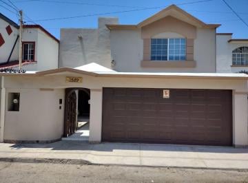 Casa · 107m² · 3 Recámaras · 2 Estacionamientos · Casa en Renta Playas de Tijuana - (4)