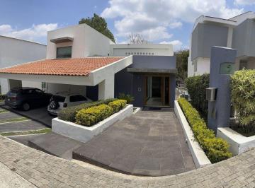Casa en condominio de 2 habitaciones, Zapopan · Casa en Venta en Condominio La Pradera, Las Cañadas, Zapopan, Jalisco