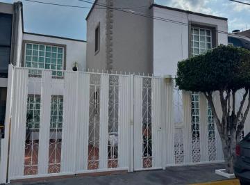 Casa · 180m² · 3 Recámaras · 2 Estacionamientos - AVA · Oportunidad Bonita Casa en Fuentes de Satelite