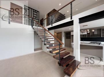 Casa · 200m² · 3 Recámaras · 2 Estacionamientos · Kl/ Renta Hermosa Casa en Desnivel. Privada con Vigilancia.