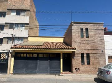 Casa de 4 habitaciones, León · Casa en Venta Ideal Para Oficinas en Jardines del Moral