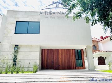 Casa en condominio de 4 habitaciones, Zapopan · Casa Nueva en Venta Valle Real Zapopan