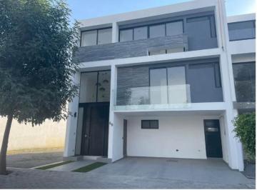 Casa de 4 habitaciones, San Andrés Cholula · Casa en Renta Parque Foresta