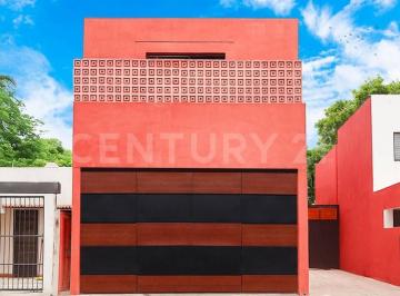 Casa · 192m² · 3 Recámaras · 2 Estacionamientos · Villa en Venta en Itzimna Merida