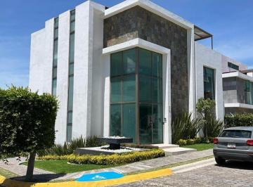 Casa de 3 habitaciones, San Andrés Cholula · Casa en Renta en Esquina en Lomas II Parque de La Plata